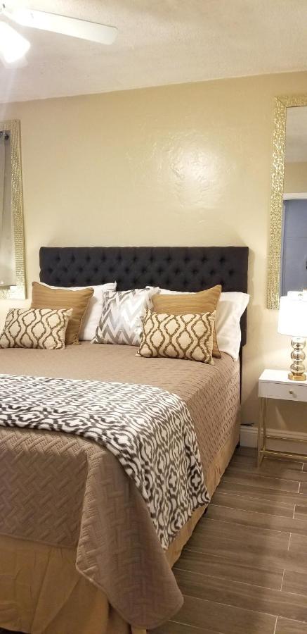 Apartment Very Glam 5 Miles From Hard Rock